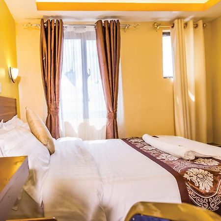 Hotel Green Court Найроби Екстериор снимка