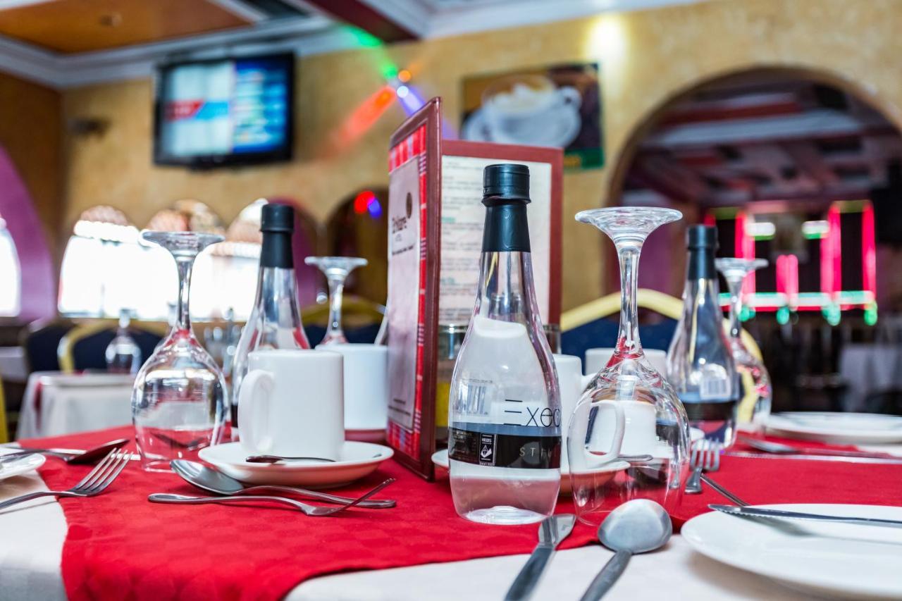 Hotel Green Court Найроби Екстериор снимка
