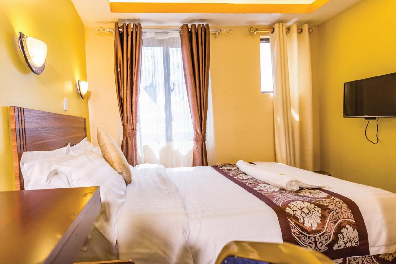 Hotel Green Court Найроби Екстериор снимка